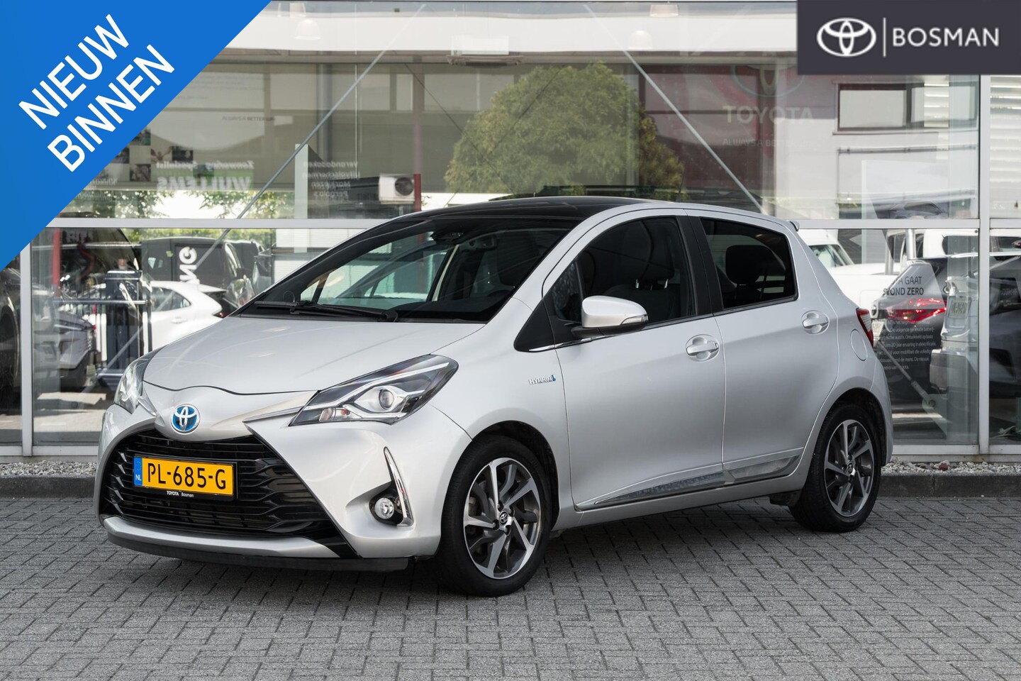 Toyota Yaris - 1.5 Hybrid Premium 1.5 Hybrid Premium - AutoWereld.nl