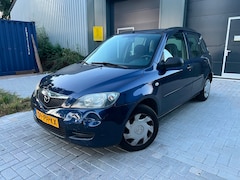 Mazda 2 - 2 1.4i Exclusive
