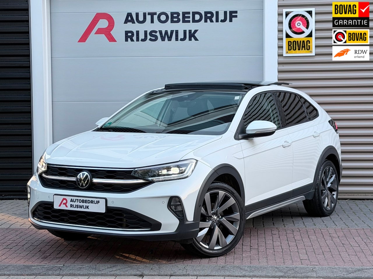 Volkswagen Taigo - 1.5 TSI Style Pano/Beats/Camera - AutoWereld.nl