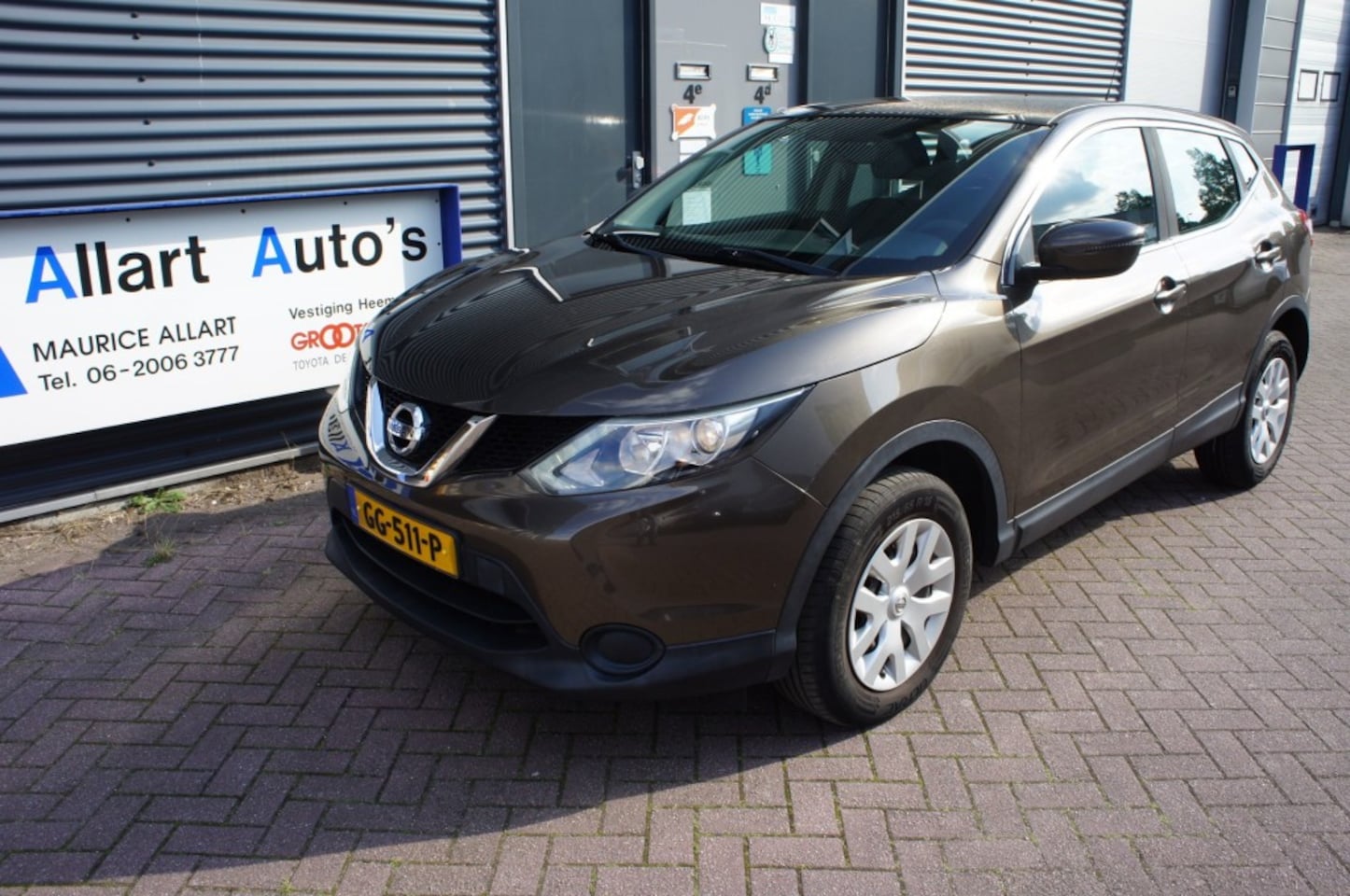 Nissan Qashqai - 1,2 Visia - AutoWereld.nl