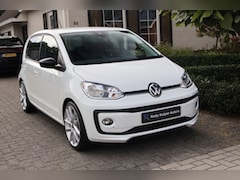 Volkswagen Up! - 1.0 (65pk) Airco/Lane assist/DAB/17 Inch/Stoelverwarming
