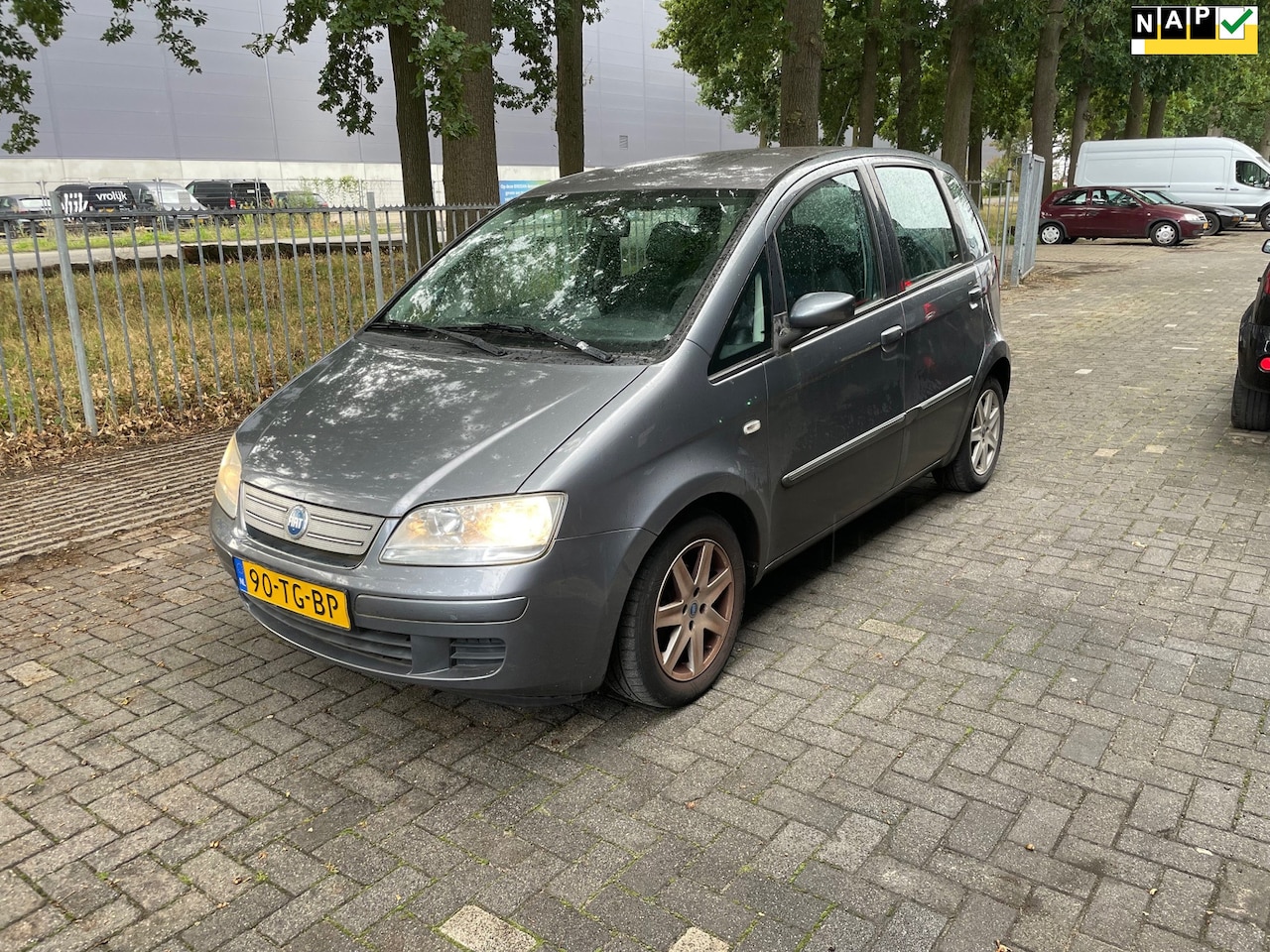 Fiat Idea - 1.4-16V Emotion AUTOMAAT NAP CLIMA LM VELGEN CV RADIO CD - AutoWereld.nl