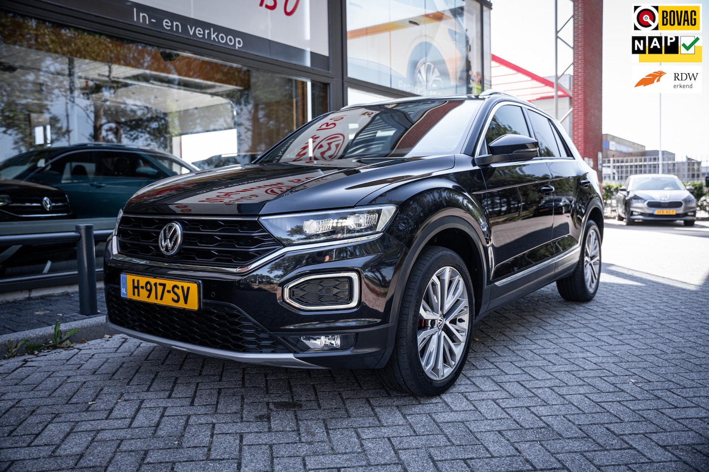 Volkswagen T-Roc - 1.5 TSI Sport | Climate | Navi | Cruise | Camera | PDC - AutoWereld.nl