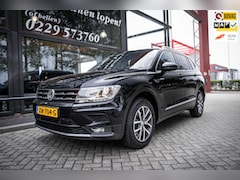 Volkswagen Tiguan Allspace - 1.5 TSI Comfortline Business | 7 persoons | Trekhaak | Elektrische achterklep | Navigatie