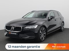 Volvo V60 - 2.0 B4 Core 197PK Aut. Trekhaak, Achteruitrijcamera, Keyless, 19" LM Velgen, Navi, Stoelve