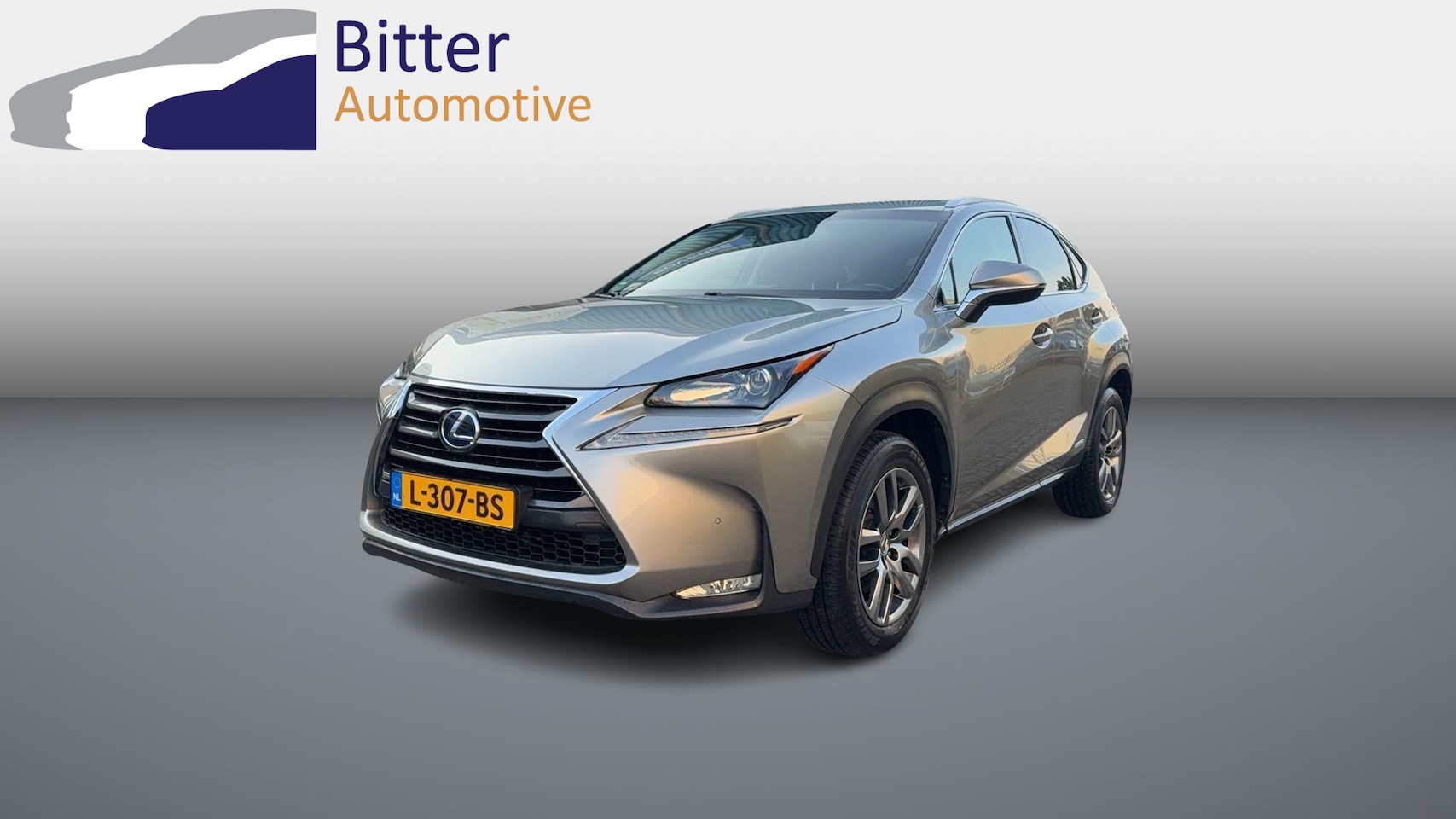 Lexus NX - 300h AWD Luxury Line Leder/Winterset - AutoWereld.nl