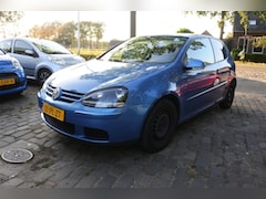 Volkswagen Golf - 1.6 FSI Trendline nw apk 26-8-2027 met airco