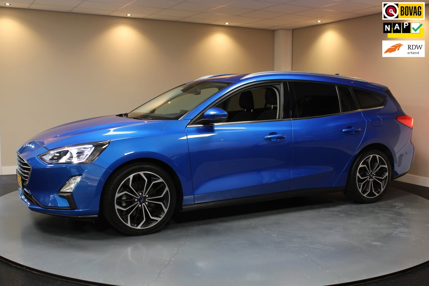 Ford Focus Wagon - 1.0 EcoBoost Titanium Business *Stoel/Stuurverw.* Carplay|B&O|Dealer OH - AutoWereld.nl