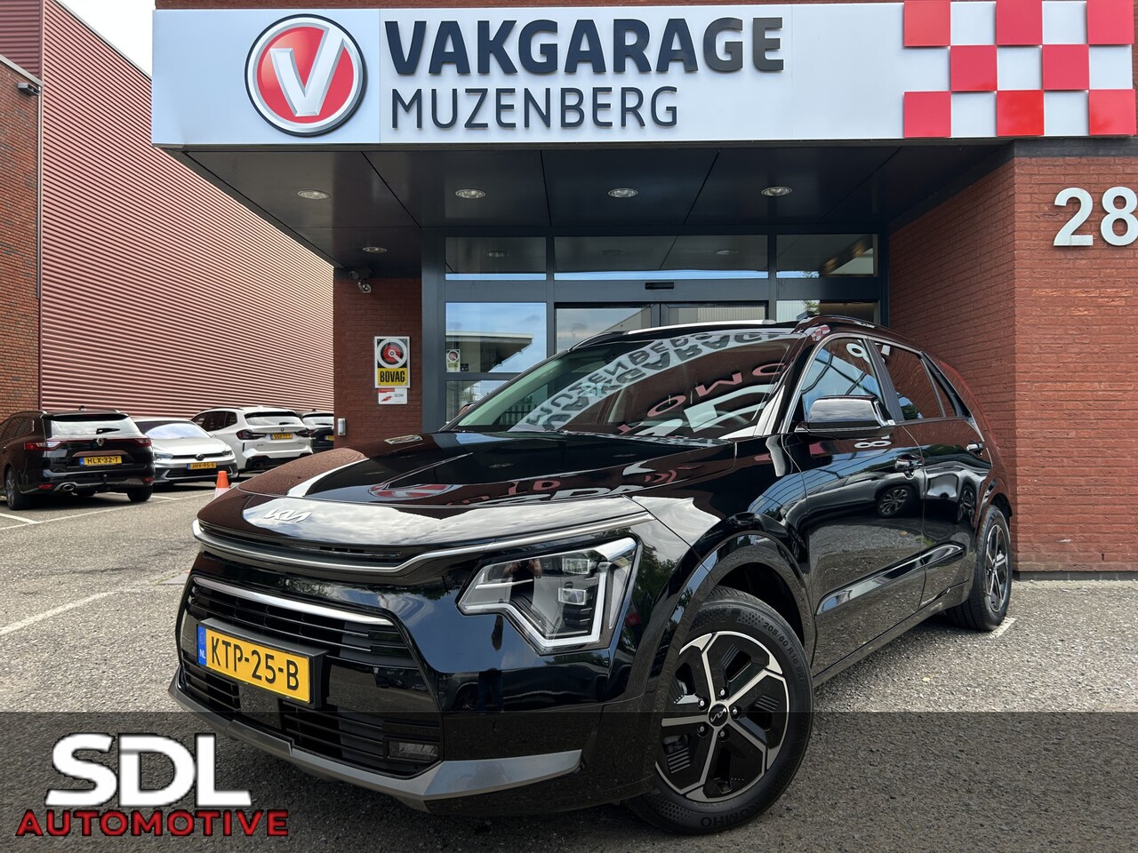 Kia Niro - 1.6 GDi Hybrid DynamicPlusLine // SCHUIF-DAK // NAVI // CAMERA // ADAPTIVE CRUISE // CLIMA - AutoWereld.nl