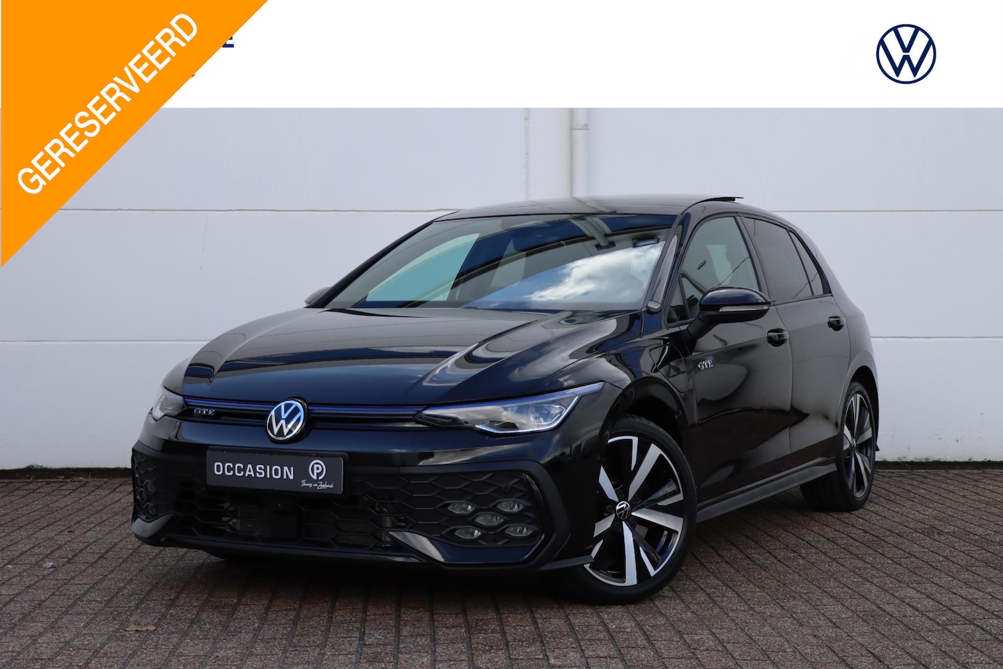 Volkswagen Golf - 1.5 eHybrid GTE 272pk DSG6 Black Style | Pano | SOH 100% | - AutoWereld.nl