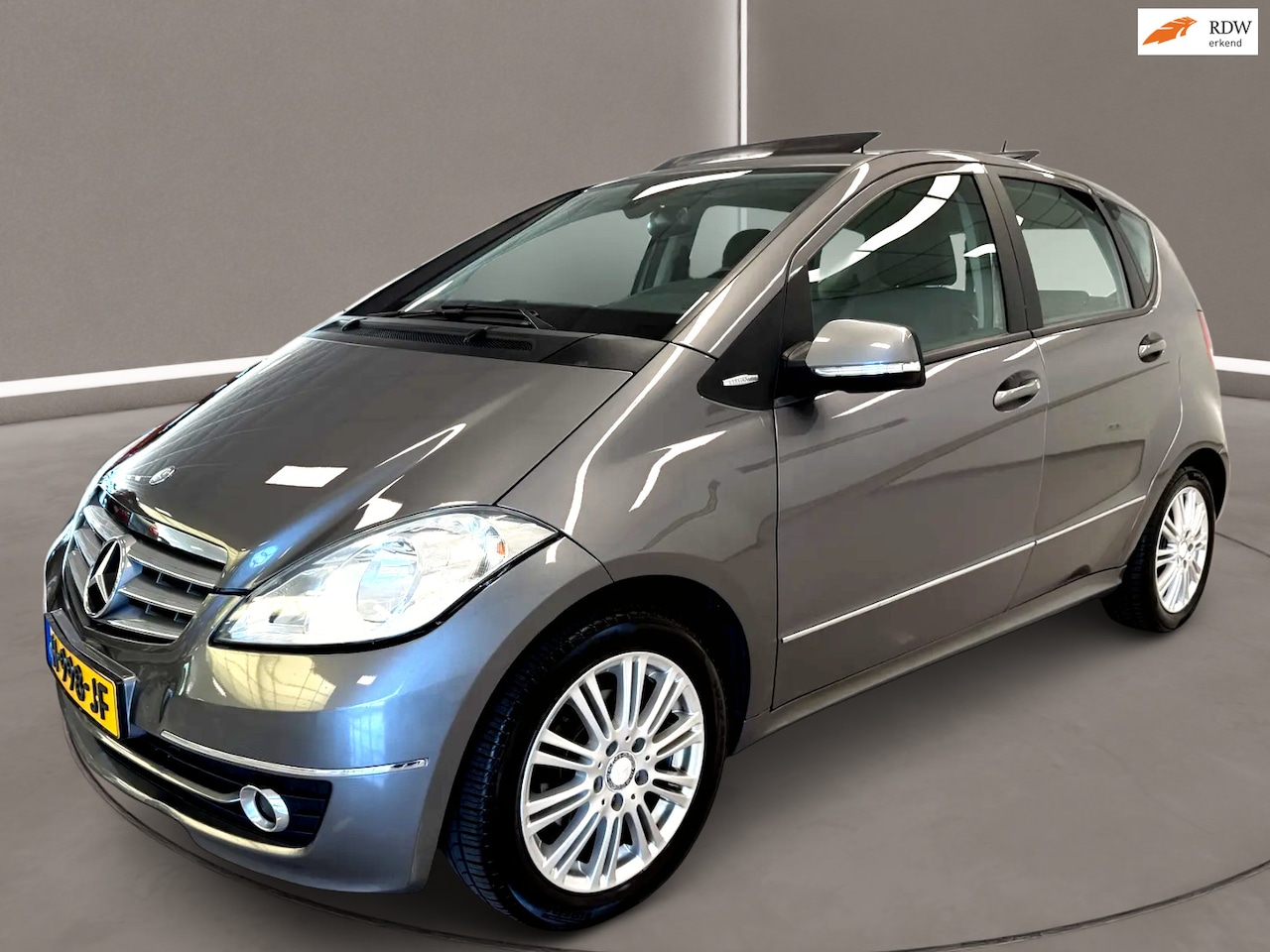 Mercedes-Benz A-klasse - 170 Classic 116 PK Automaat Airco Panodak Nap - AutoWereld.nl