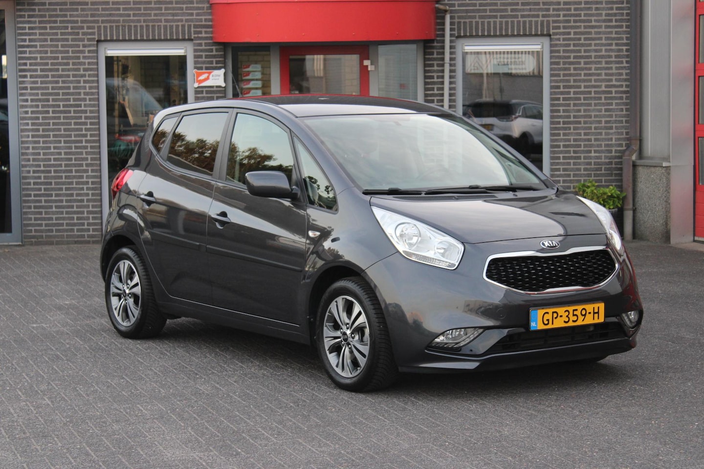 Kia Venga - 1.6 CVVT DynamicLine Trekhaak/Camera/Navi/Cruise - AutoWereld.nl