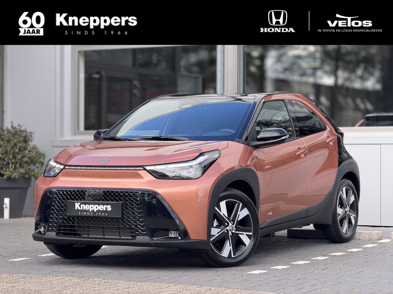 Toyota Aygo X - Hybrid 115 Pulse + Easy Pack Apple/Android, Draadloze telefoonlader, Parkeersensoren - AutoWereld.nl