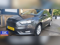 Ford Focus - 1.0 Trend Edition onderhoudshistorie Nap camera