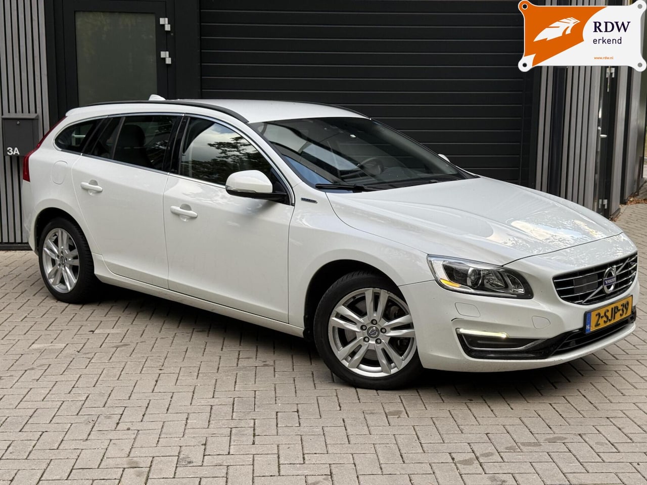 Volvo V60 - 2.4 D6 AWD Plug-In Hybrid Summum 2.4 D6 AWD Plug-In Hybrid Summum - AutoWereld.nl