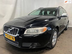 Volvo V70 - 2.4D Summum - Koppakking Lek