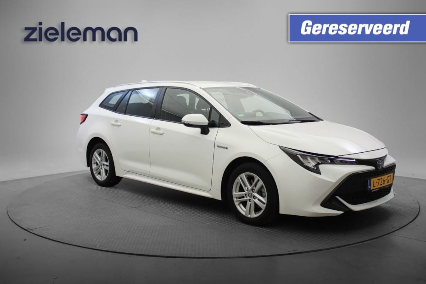 Toyota Corolla Touring Sports - 1.8 Hybrid Active - Carplay, Camera, Cruise, Clima GERESERVEERD!!! - AutoWereld.nl