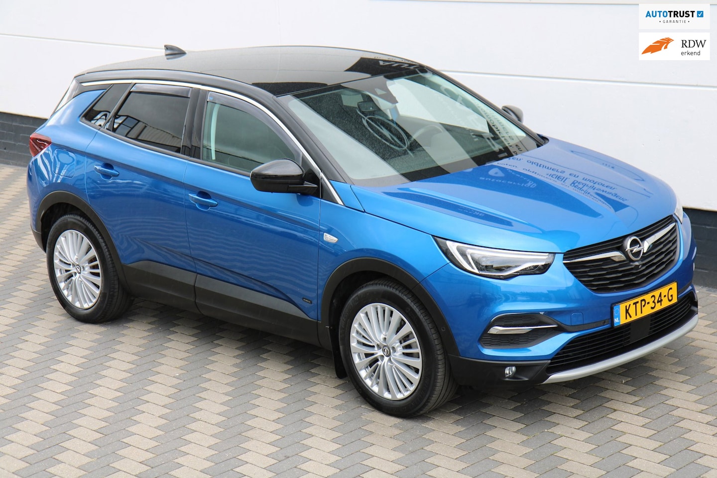 Opel Grandland X - 1.6 Turbo Hybrid Carplay LED Camera !! - AutoWereld.nl