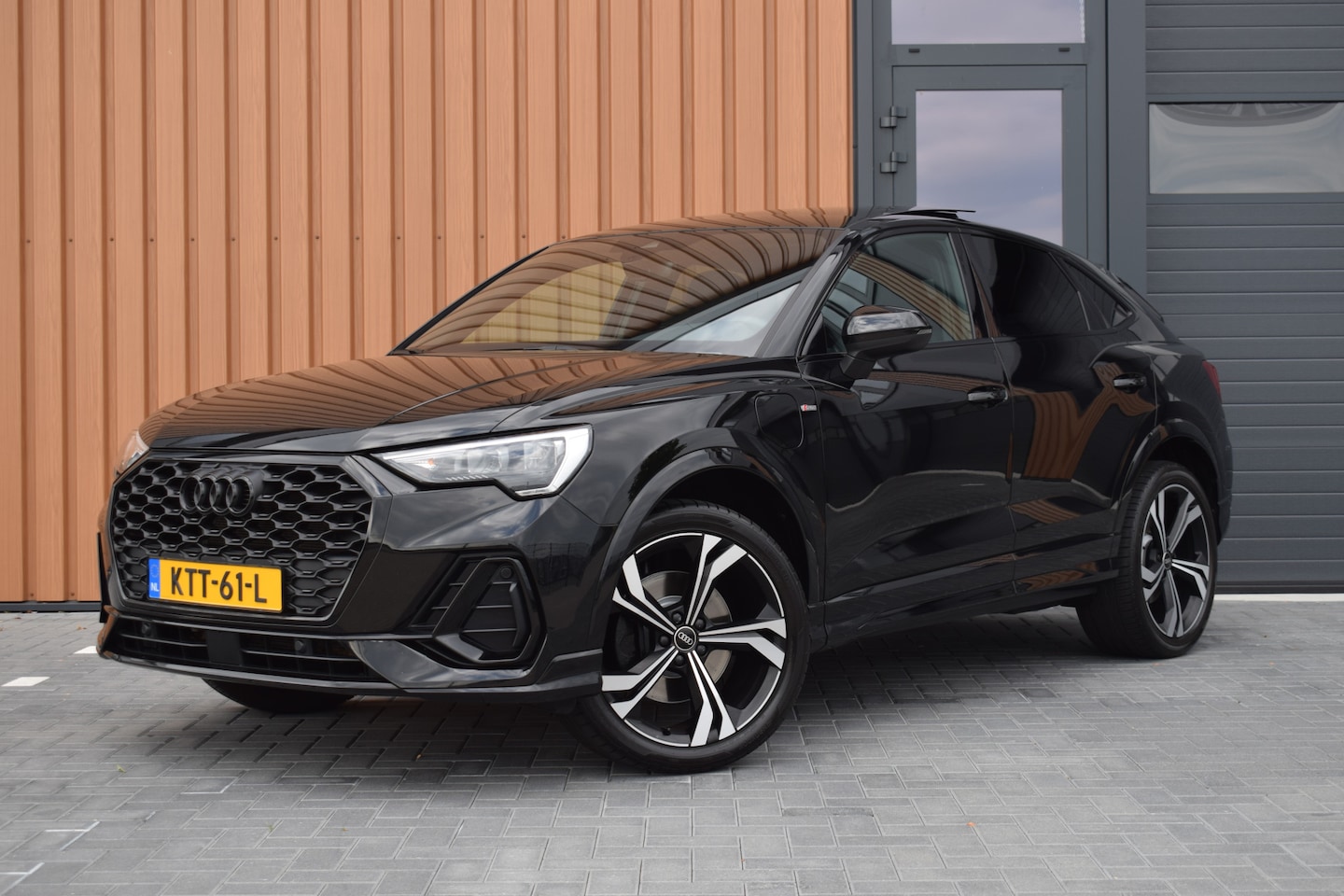 Audi Q3 Sportback - 45 TFSI e S-line | Pano | Camera | Virtual | 20" - AutoWereld.nl