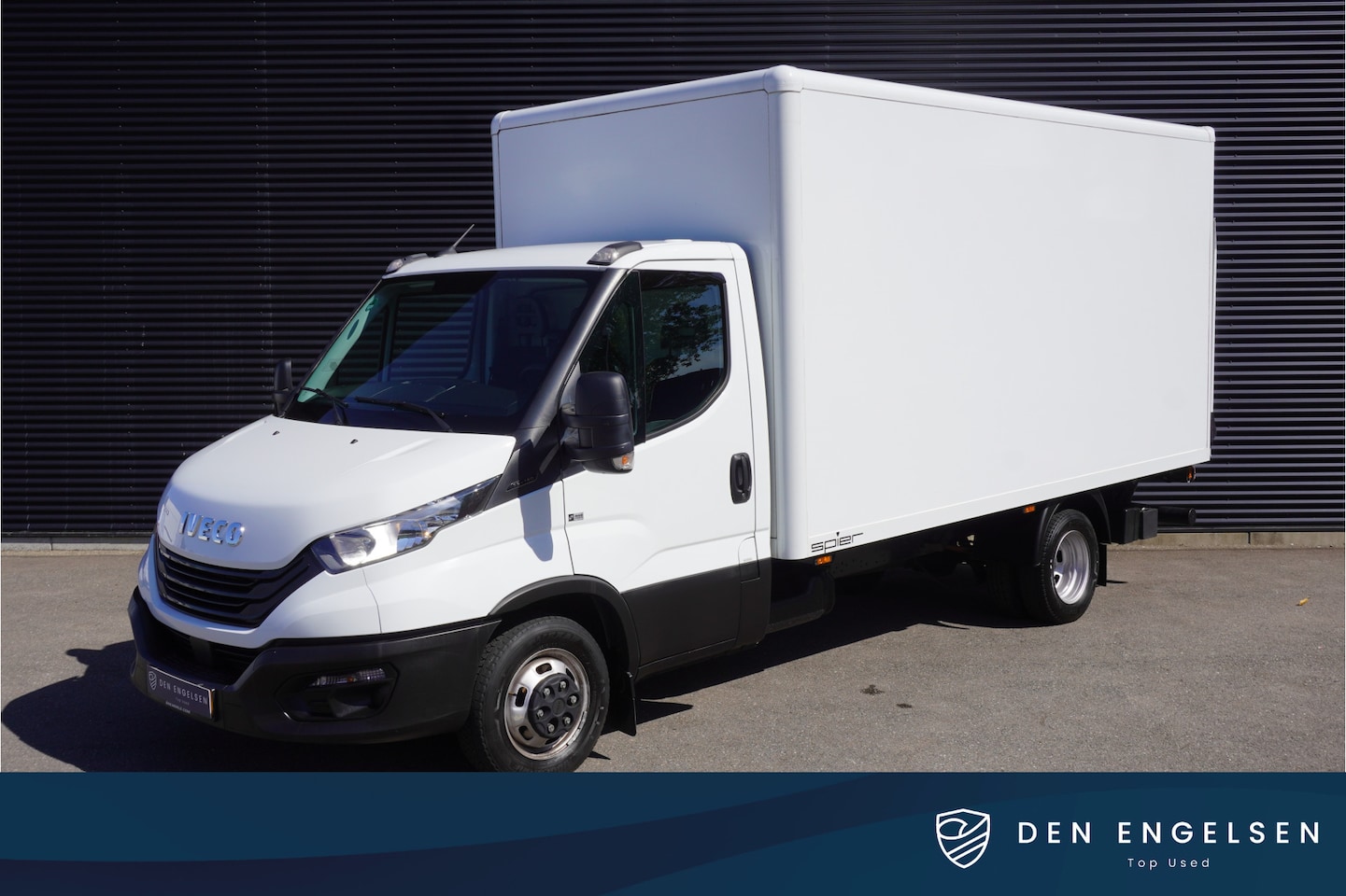 Iveco Daily - 35C16 160pk Bakwagen Laadklep Dubbellucht Airco Radio Bluetooth 3-Zits - AutoWereld.nl