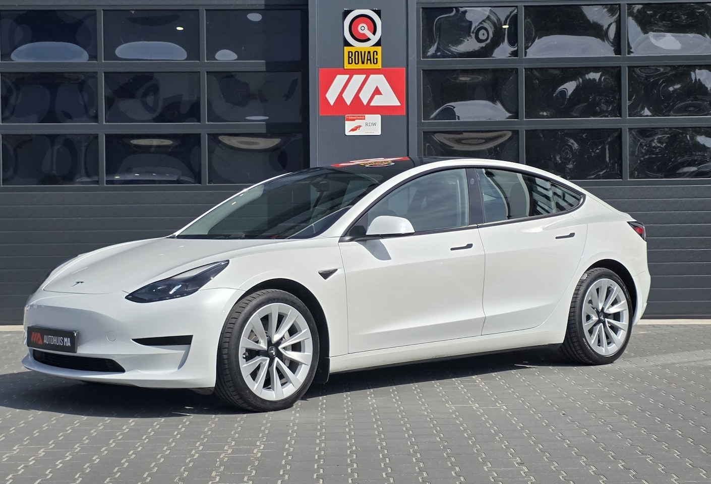 Tesla Model 3 - Long Range AWD 75 kWh | FSD3 | WARMTEPOMP | PANO | 360 CAMERA - AutoWereld.nl
