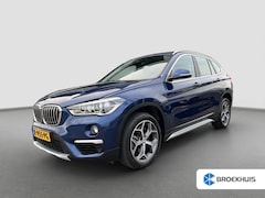 BMW X1 - sDrive20i High Executive Automaat | Camera | Lederen bekleding | Parkeersensoren | Cruise