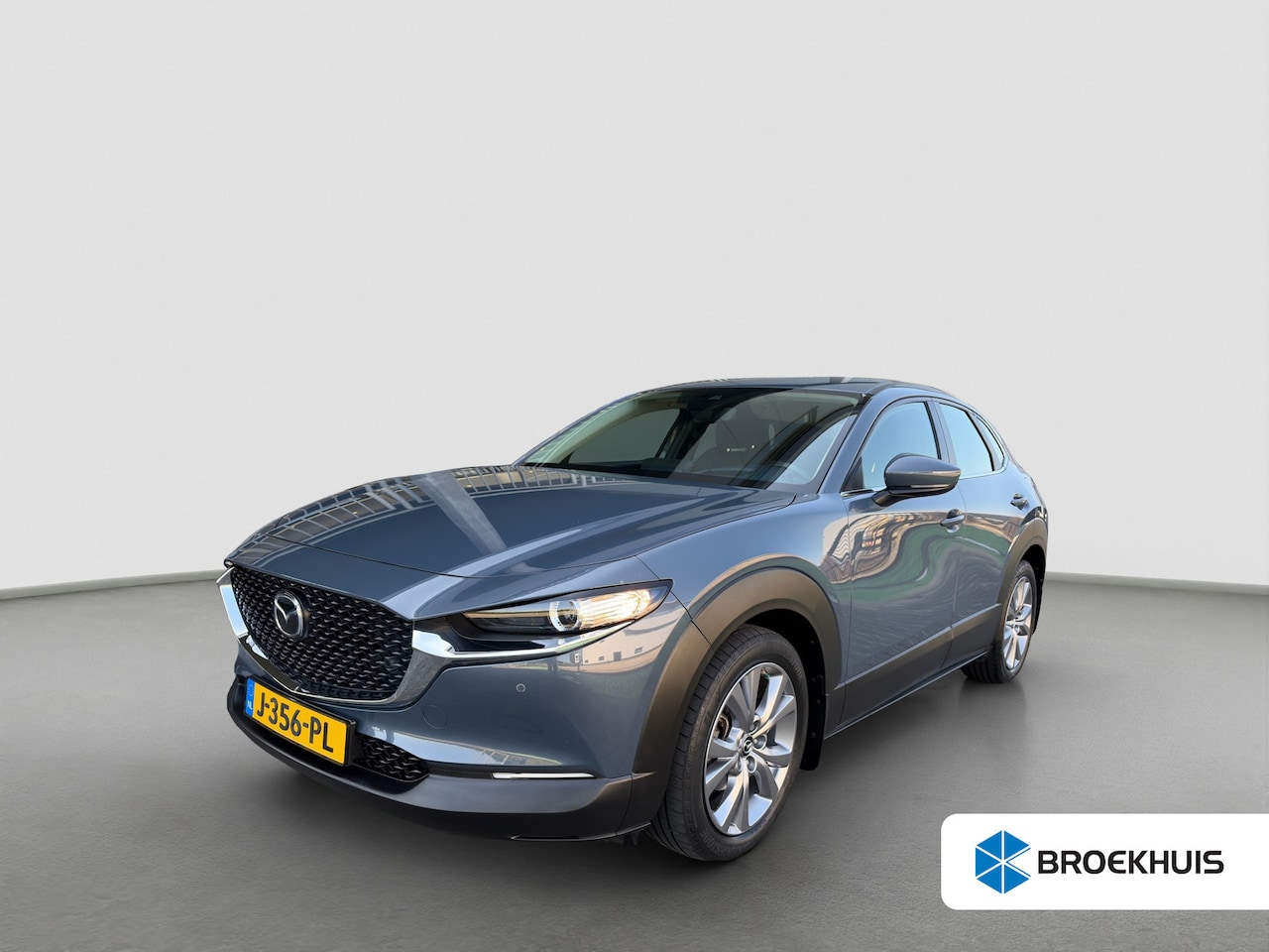 Mazda CX-30 - 2.0 180pk SkyActiv-X M Hybrid Comfort | Trekhaak | Camera | Climate controle | Adaptive cr - AutoWereld.nl