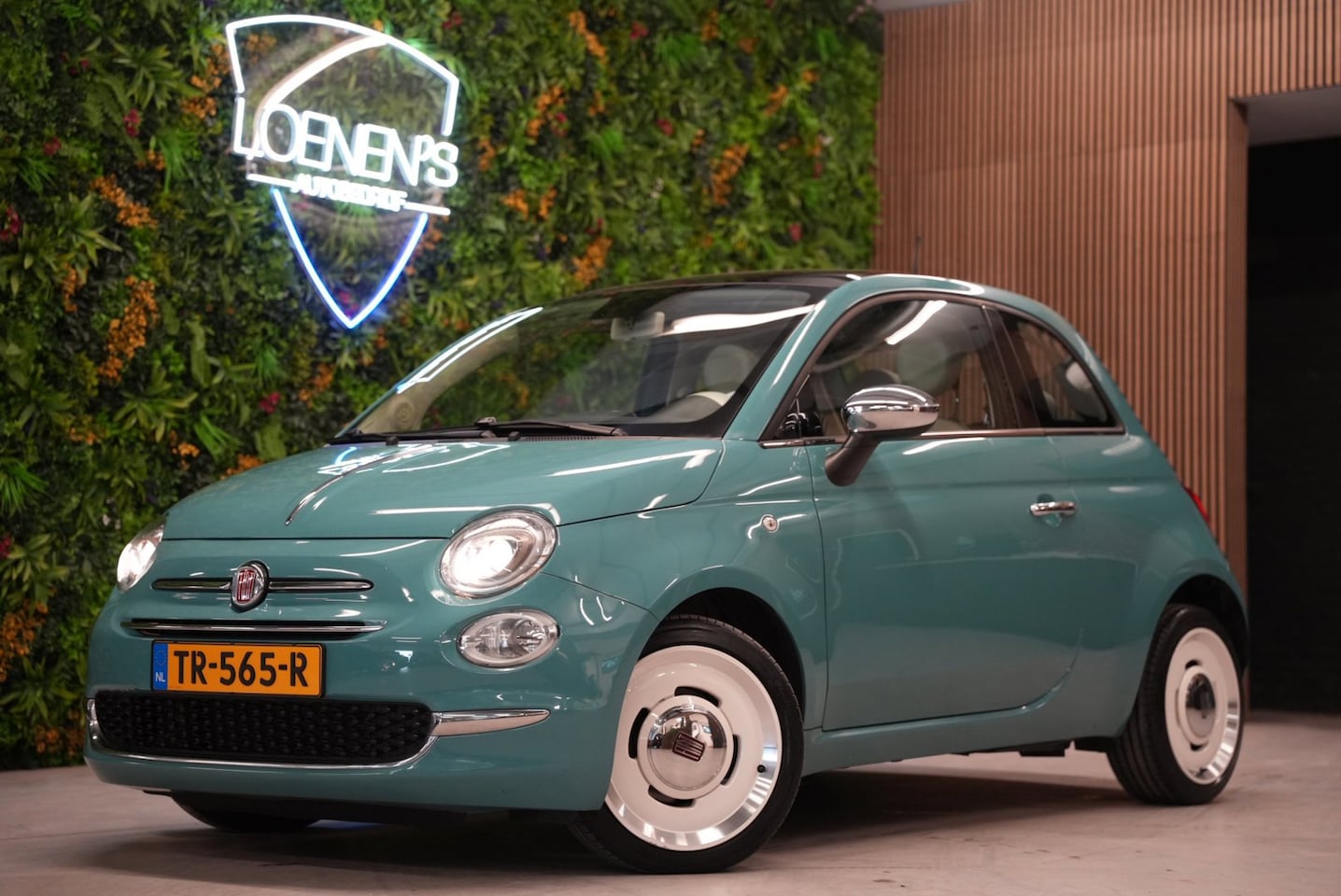 Fiat 500 - 0.9 TwinAir Turbo Anniversario / Panorama dak / CarPlay / Cruise Control - AutoWereld.nl