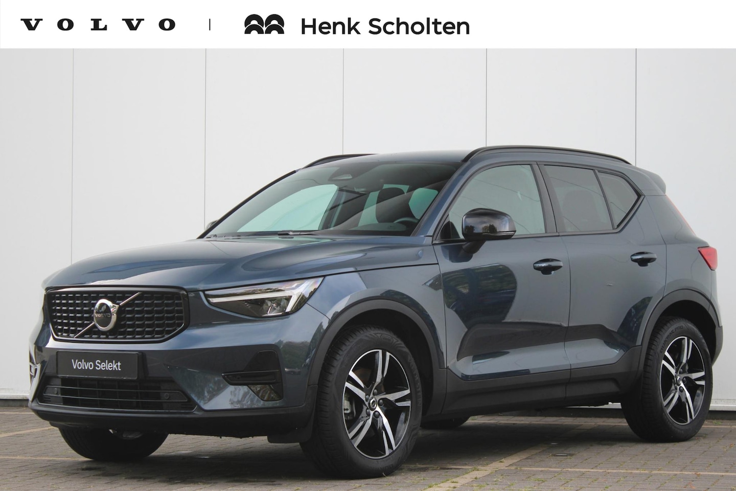 Volvo XC40 - B4 197PK Plus Dark | Harman/Kardon Premium Audio | Adaptive Cruise & Pilot Assist | Semi e - AutoWereld.nl