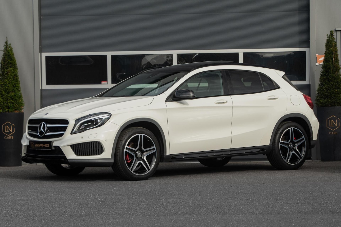 Mercedes-Benz GLA-Klasse - 200 AMG | Pano| Apple Carplay | Camera - AutoWereld.nl