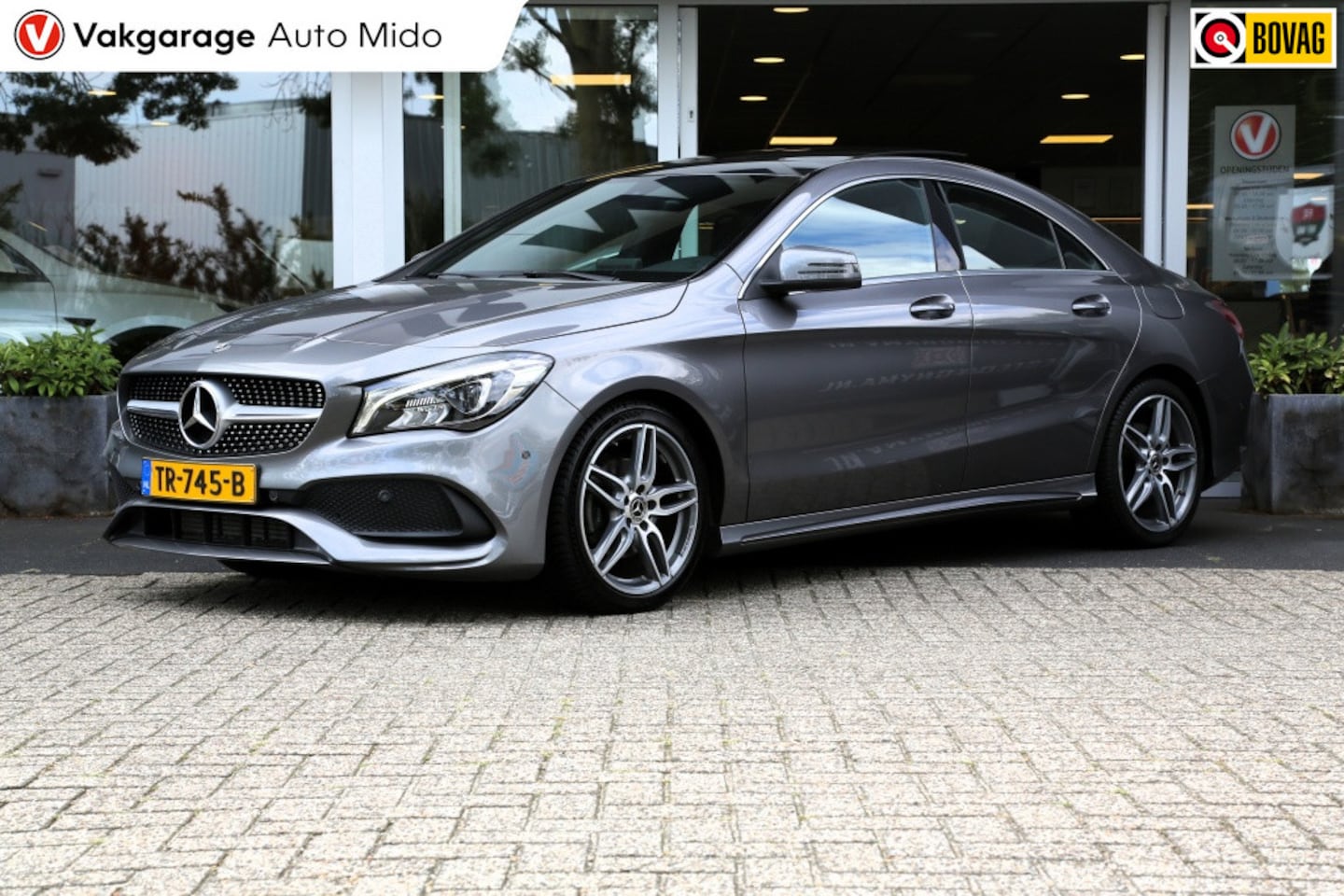 Mercedes-Benz CLA-Klasse - 180 Bus. Sol. AMG | Panorama | NL auto - AutoWereld.nl