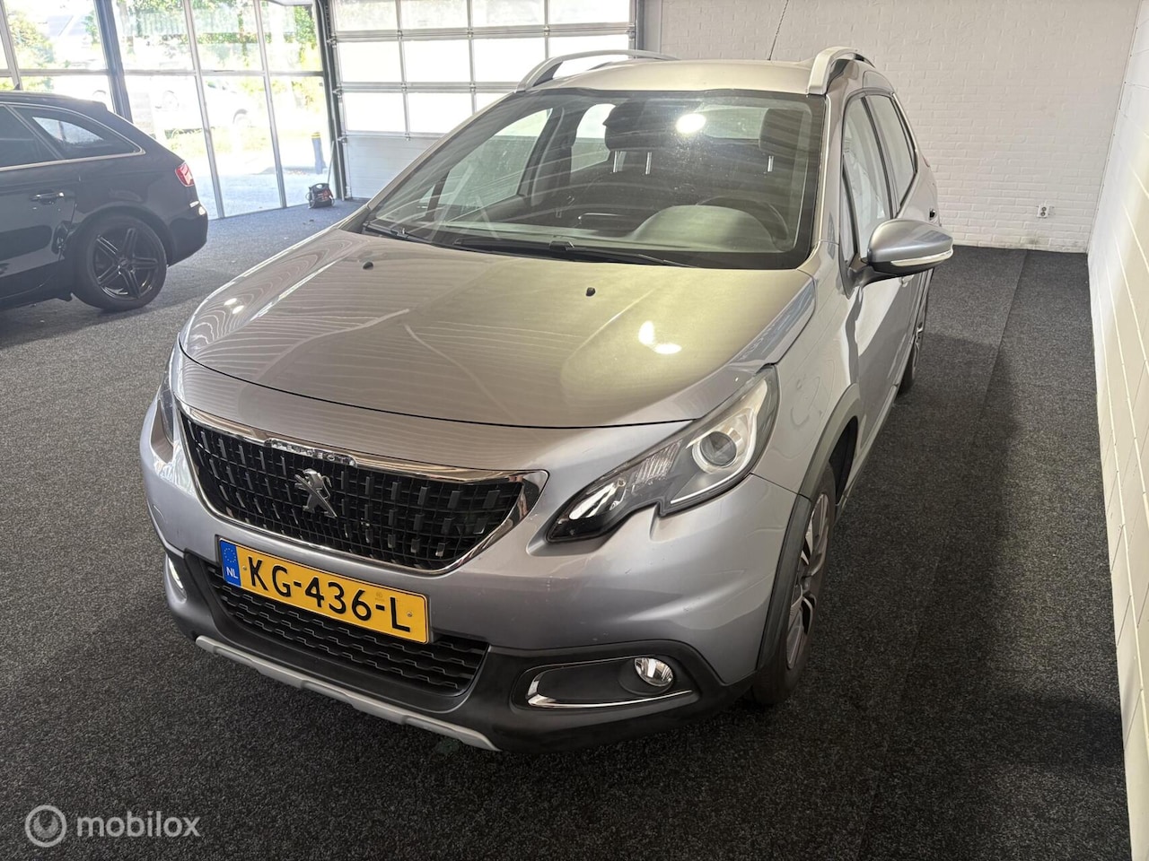 Peugeot 2008 - 1.2 PureTech Allure Automaat - Apk - Navi - Cruise