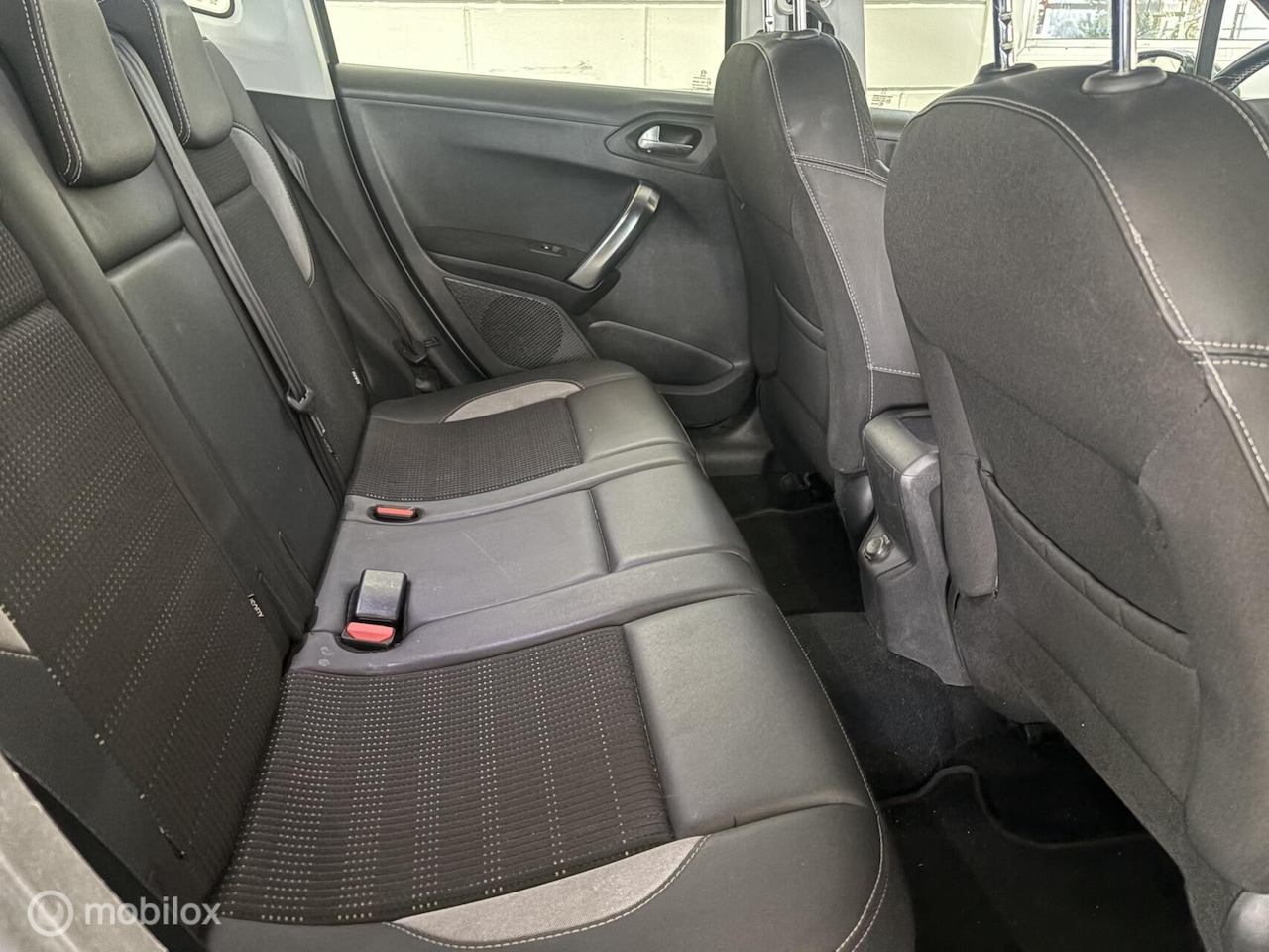 Peugeot 2008 - 1.2 PureTech Allure Automaat - Apk - Navi - Cruise