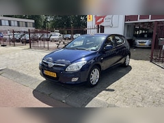 Hyundai i30 - 1.6i CVVT 126pk blue