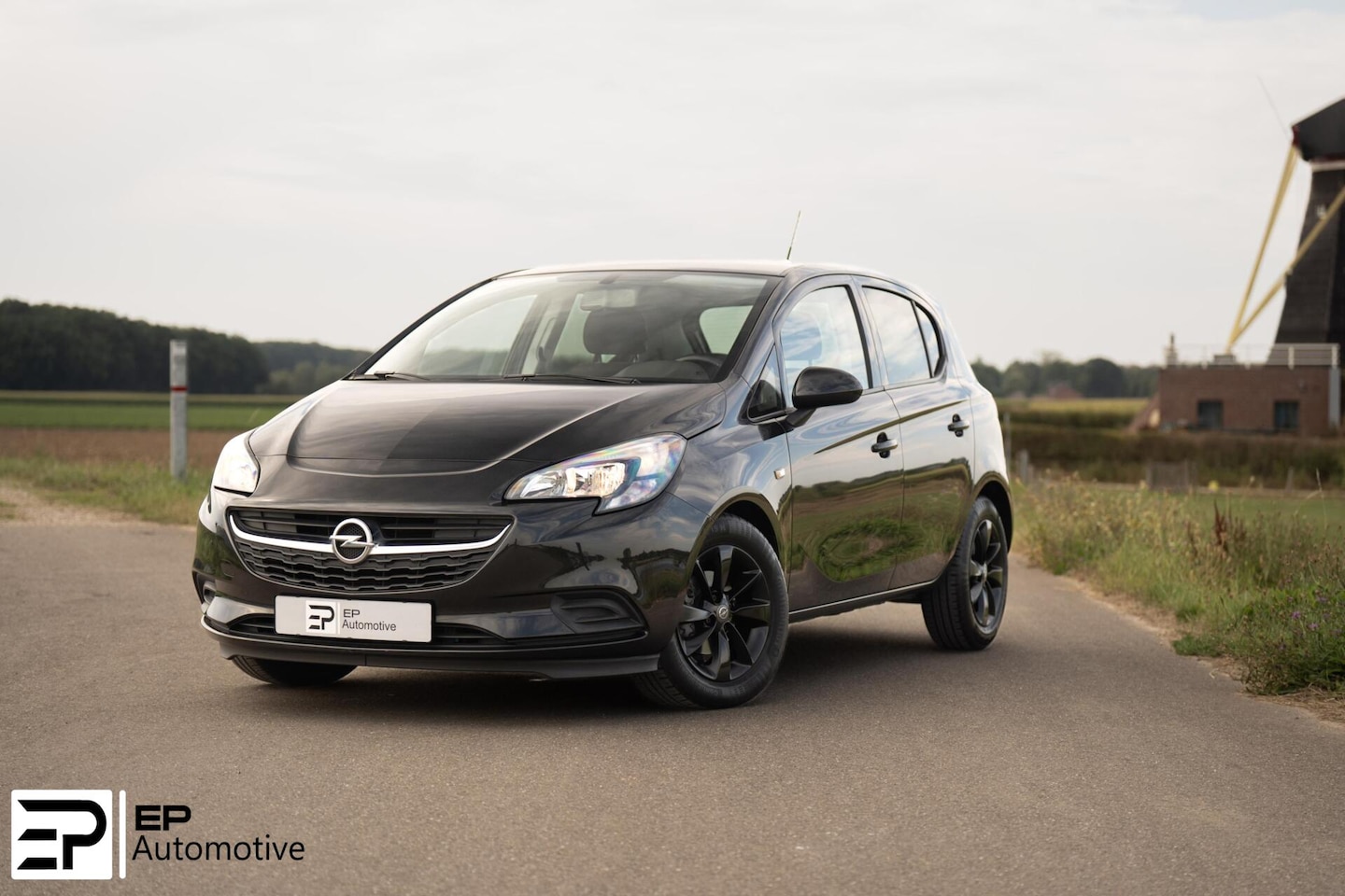 Opel Corsa - 1.4 Black Edition|Carplay|Stoel&Stuur Verwarming| - AutoWereld.nl