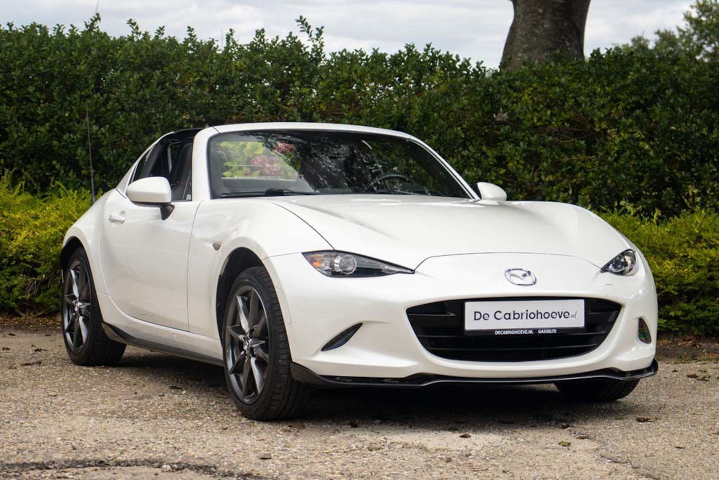 Mazda MX-5 RF - NDRF 2.0l SkyActiv-G 184 GT-M Snowflake White Pearl Mica - AutoWereld.nl
