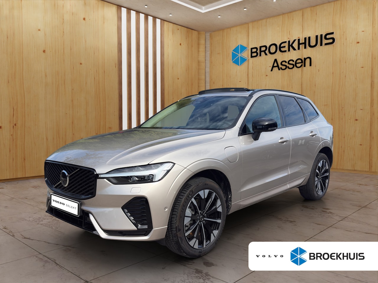 Volvo XC60 - 2.0 T6 Plug-in hybrid AWD Ultra Dark | Luchtvering | BLIS | Harman Kardon | Stoel + Stuur - AutoWereld.nl
