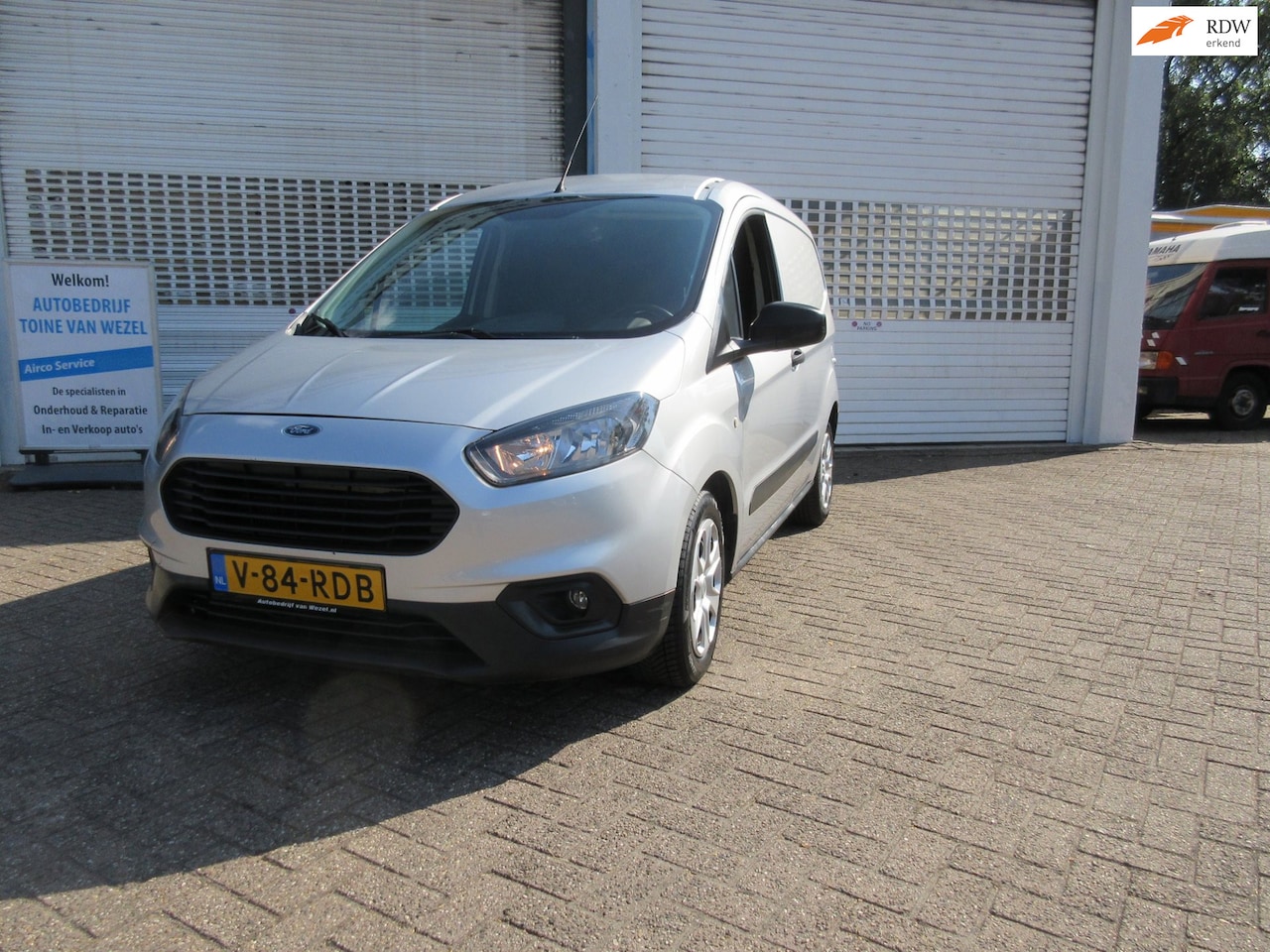 Ford Transit Courier - 1.0 Trend EcoBoost S&S airco - AutoWereld.nl