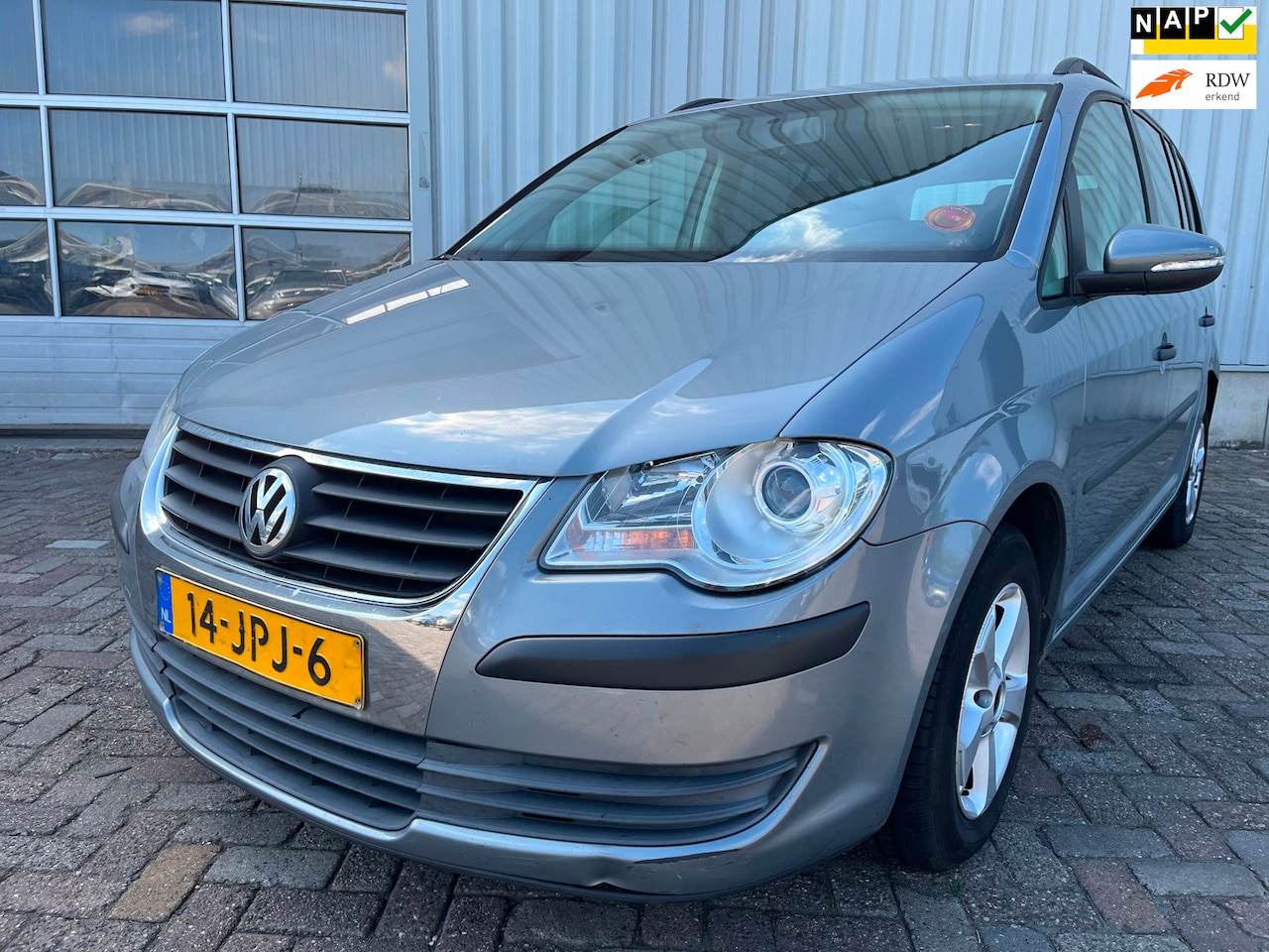 Volkswagen Touran - 1.4 TSI Trendline - Koppeling defect - Frontschade Achterschade - Schade - AutoWereld.nl