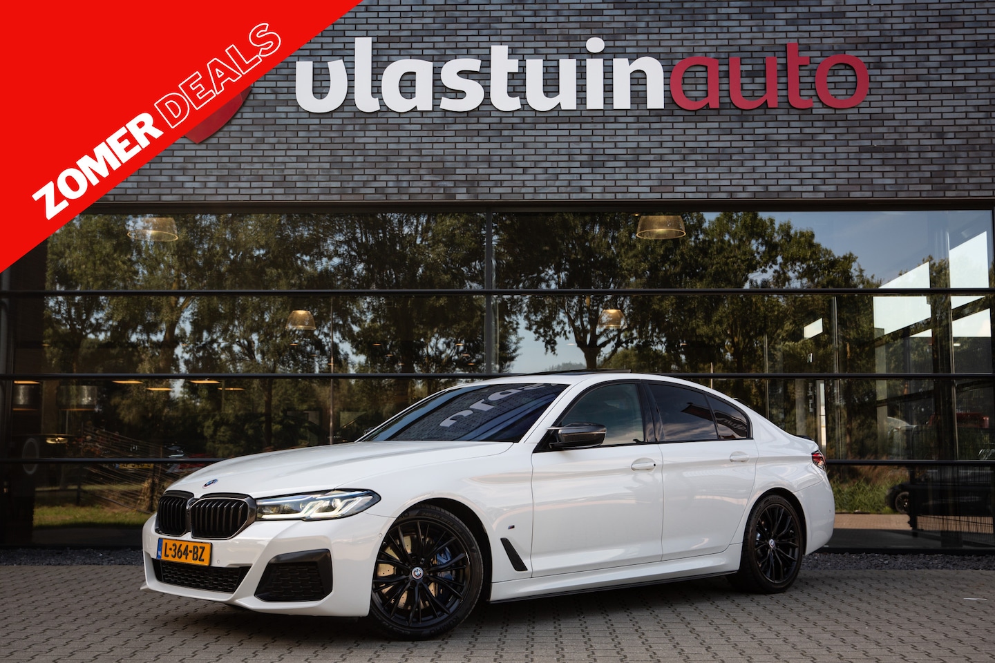 BMW 5-serie - 540i High Executive M-Sport , Bowers&Wilkins, HUD, Laser, Carbon, Pano, - AutoWereld.nl