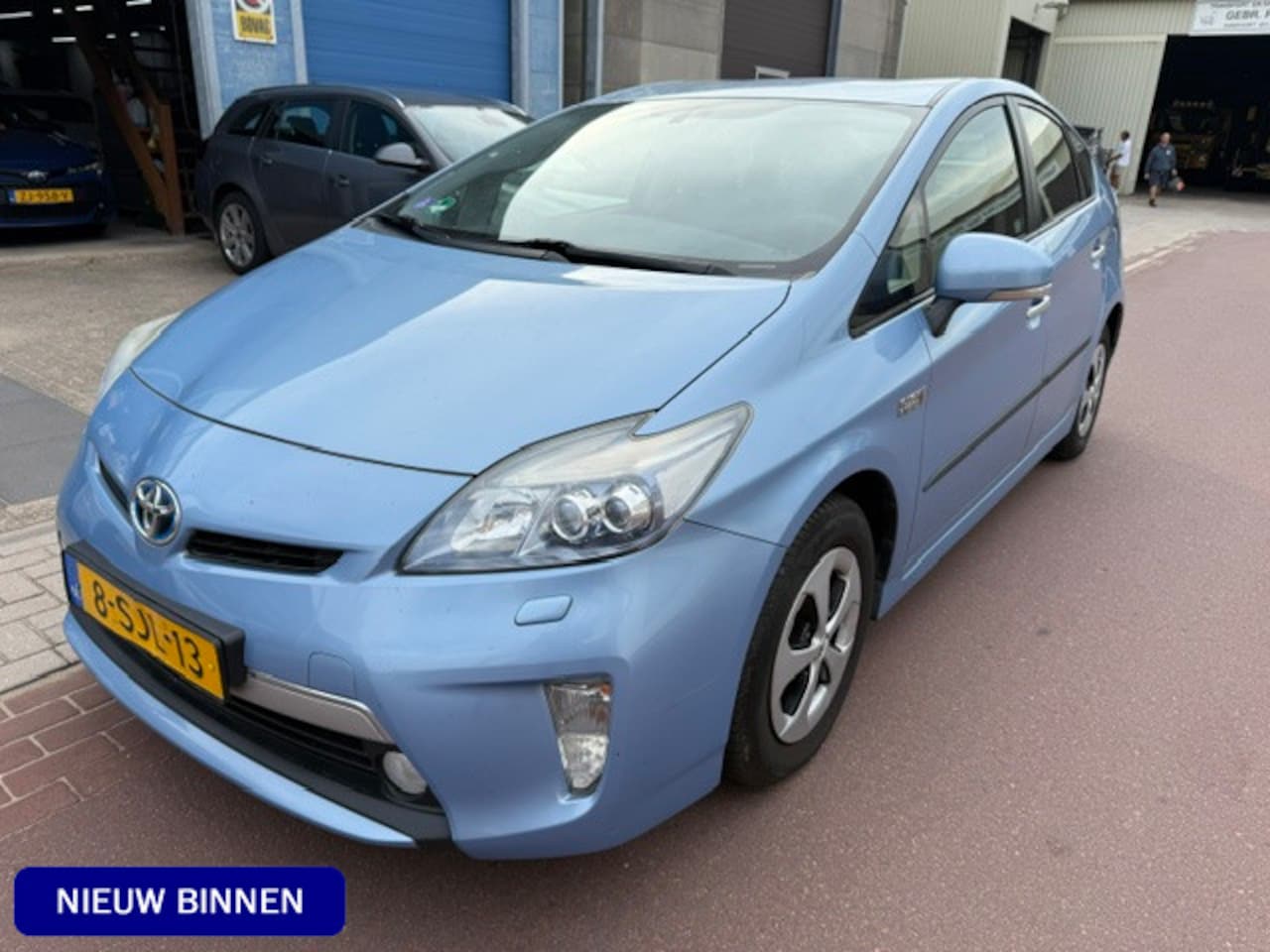 Toyota Prius - 1.8 Plug-in Dyn Business 2013 NAP 268.212km BTW auto Uitstekende auto met stoelverwarming. - AutoWereld.nl