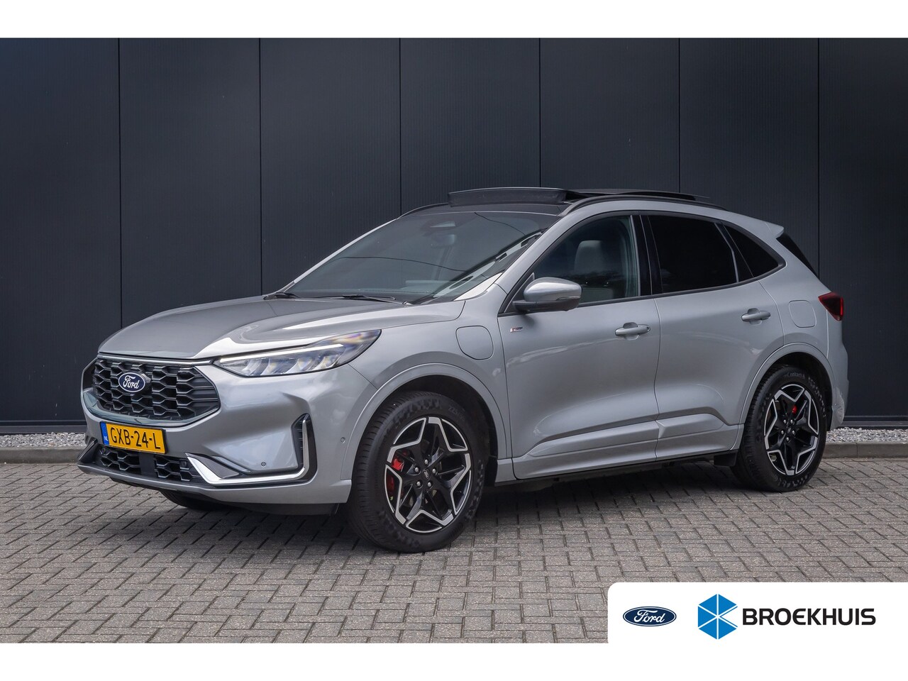 Ford Kuga - 2.5 PHEV ST-Line X | Panoramadak | Adaptieve cruise | 360 Camera | AGR | Dodehoek detectie - AutoWereld.nl