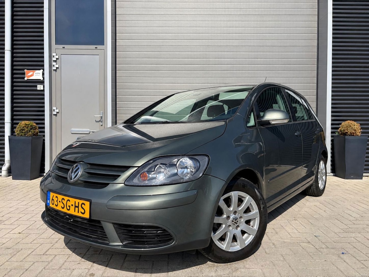 Volkswagen Golf Plus - 1.6 FSI Comfortline/Clima/Cruise control/Lichtmetaal/ - AutoWereld.nl