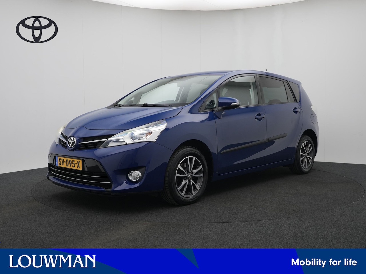 Toyota Verso - 1.8 VVT-i Aspiration Limited | Trekhaak | Stoelverwarming | Parkeercamera - AutoWereld.nl