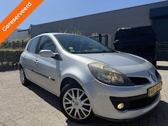 Renault Clio - 1.6-16V Dynam.Luxe Automatisch Clima Lage km