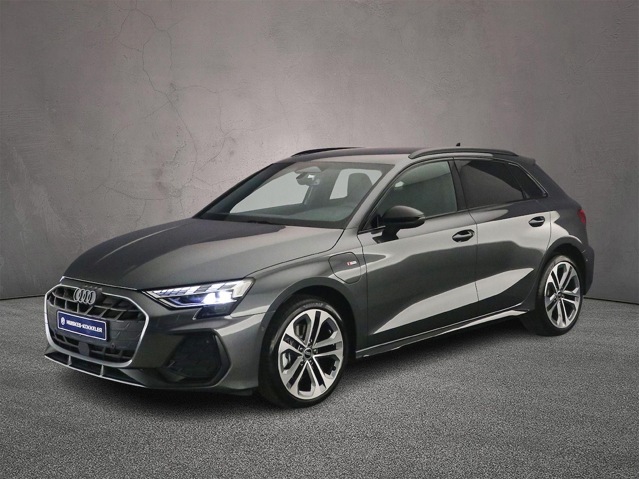Audi A3 Sportback - 40 TFSI e S edition | Trekhaak | Adaptieve Cruise | Camera | SONOS Audio | Ambient Light | - AutoWereld.nl