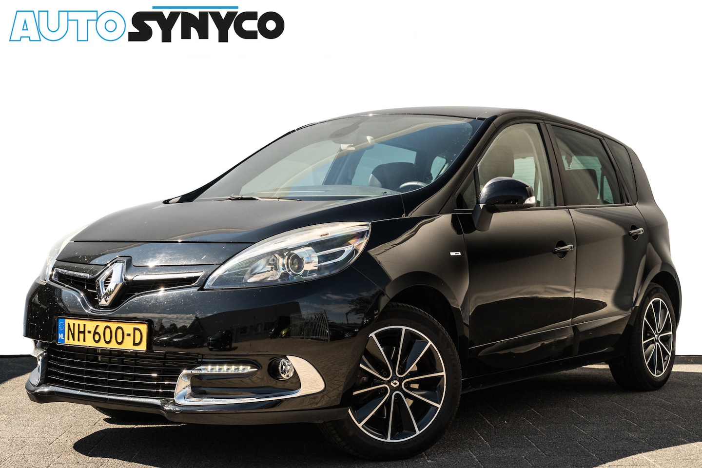 Renault Scénic - 1.2 TCe Bose | Nwe ketting | Trekhaak | Keyless | 17 inch | Volledig onderhouden - AutoWereld.nl