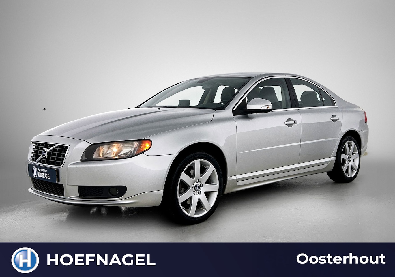 Volvo S80 - 2.5 T Momentum Automaat | Cruise Control | Navigatie | Leder | Parkeersensoren achter | NA - AutoWereld.nl