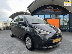 Toyota Aygo - 1.0 VVT-i X-Play Apple Carplay Camera NW Model