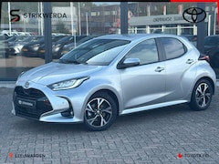 Toyota Yaris - 1.5 Hybrid 115 First Edition Dode hoek waarschuwing | parkeersensoren voor en achter